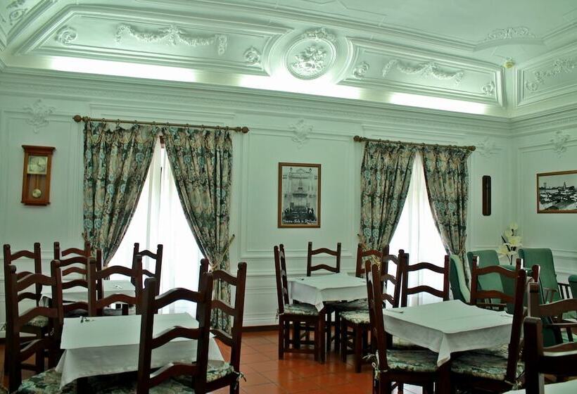 Отель Santa Comba