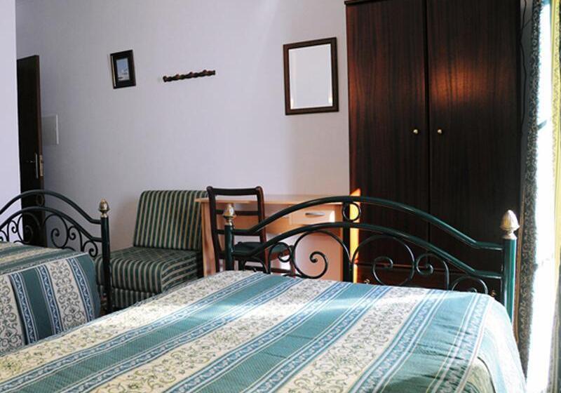 Отель Santa Comba