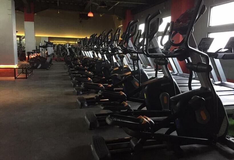 Отель Santika Mega City Bekasi