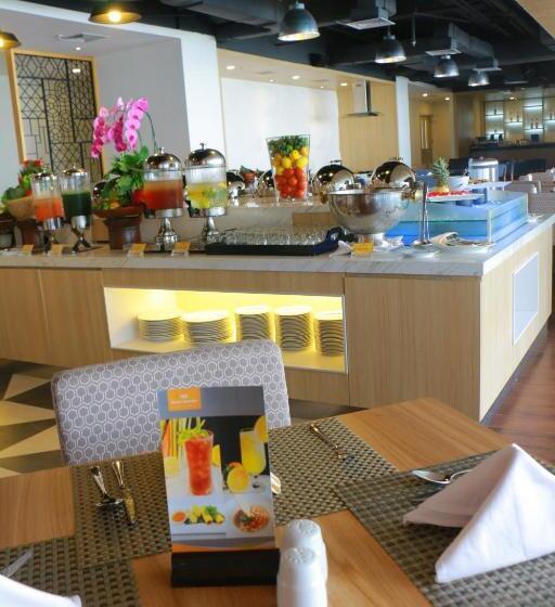 هتل Santika Mega City  Bekasi