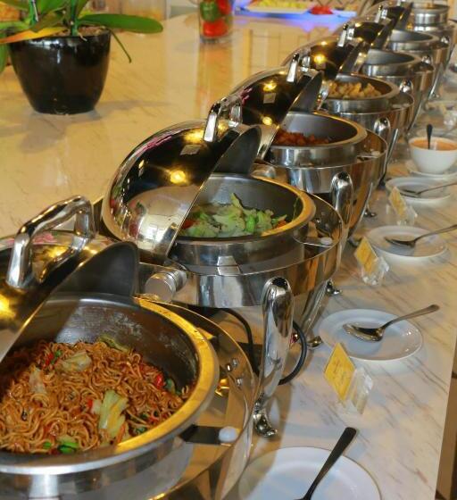 Отель Santika Mega City Bekasi