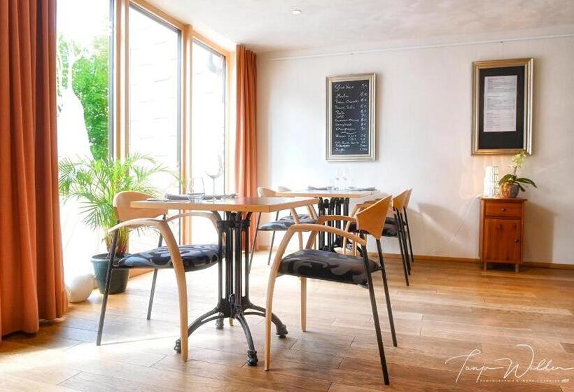 בית מלון כפרי Sleepwood