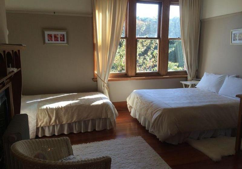 בית מלון כפרי St Itas Guesthouse B&b