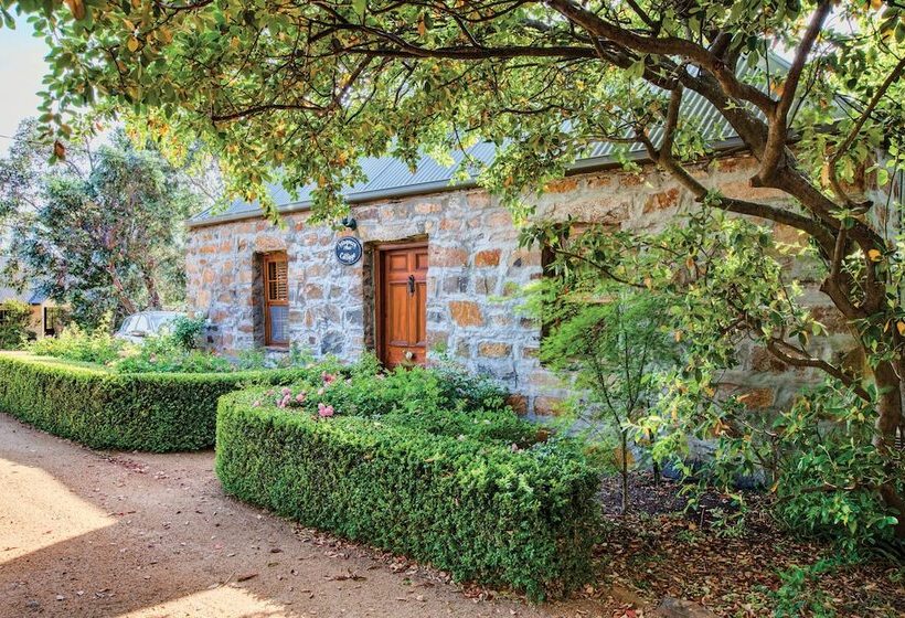 هتل Wagners Cottages