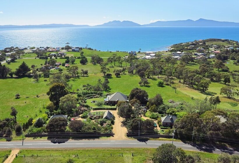 Отель Wagners Cottages