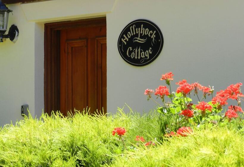 Отель Wagners Cottages