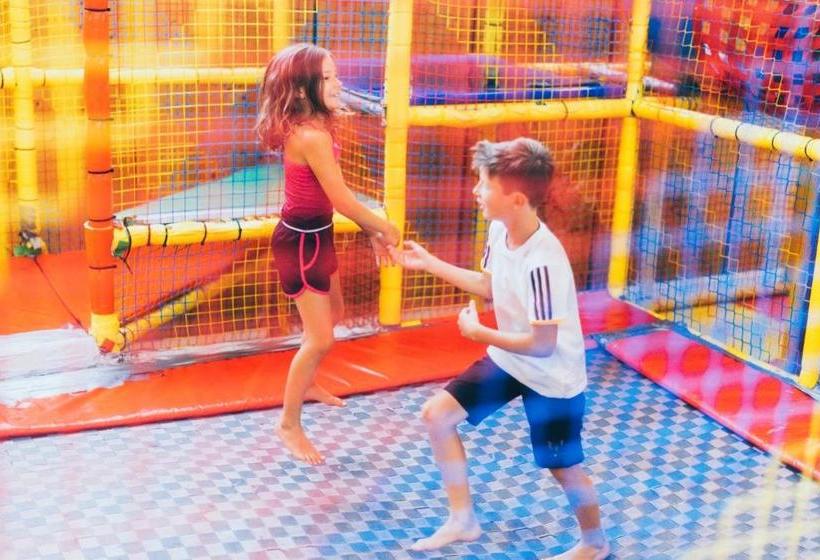 בית מלון כפרי Europarcs Rosental