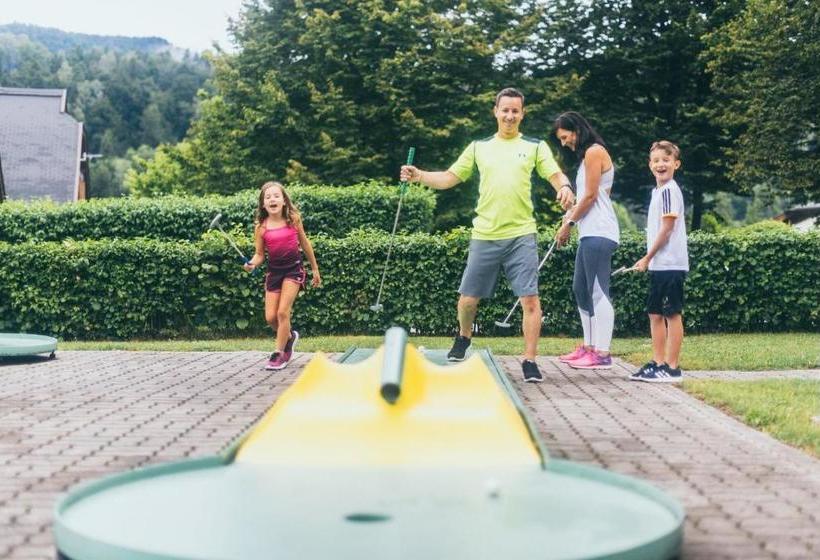 בית מלון כפרי Europarcs Rosental