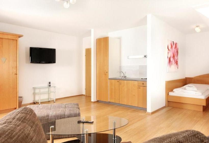 בית מלון כפרי Europarcs Rosental