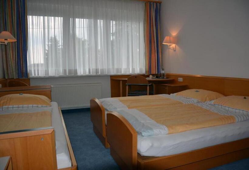 ホテル Waldheimat