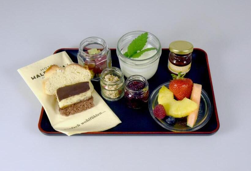 ホテル Waldheimat