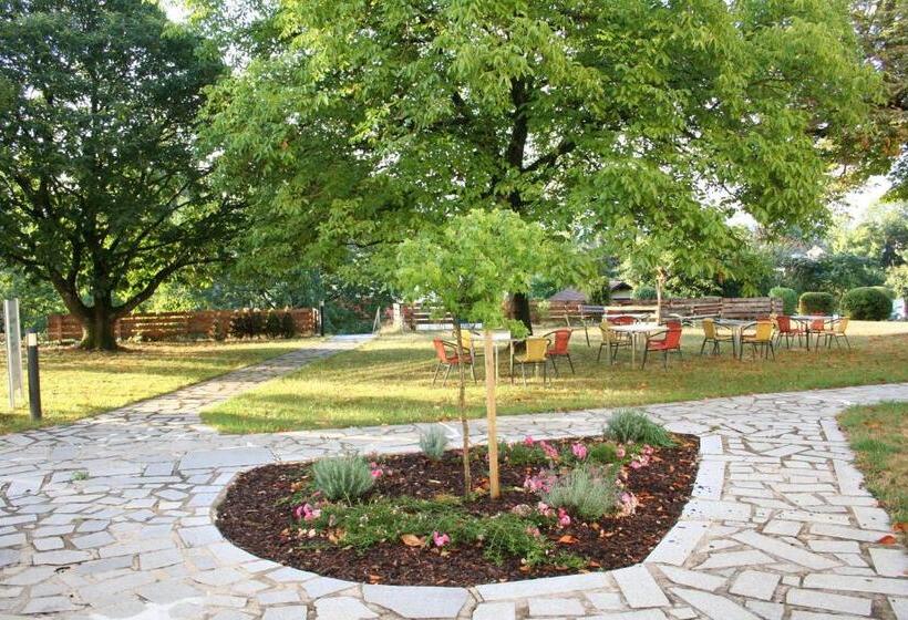 ホテル Waldheimat