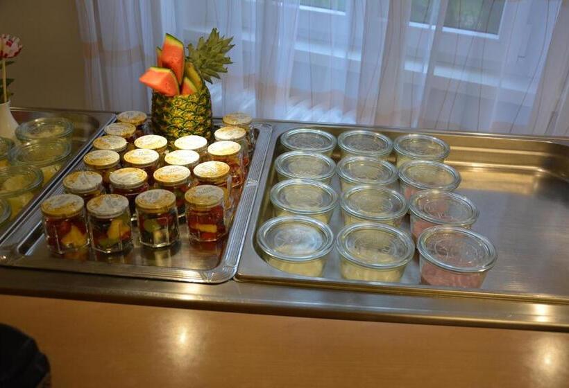 ホテル Waldheimat