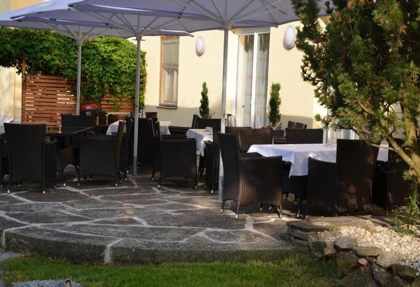 ホテル Waldheimat