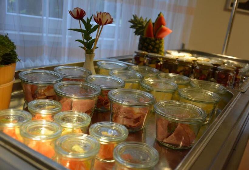 ホテル Waldheimat