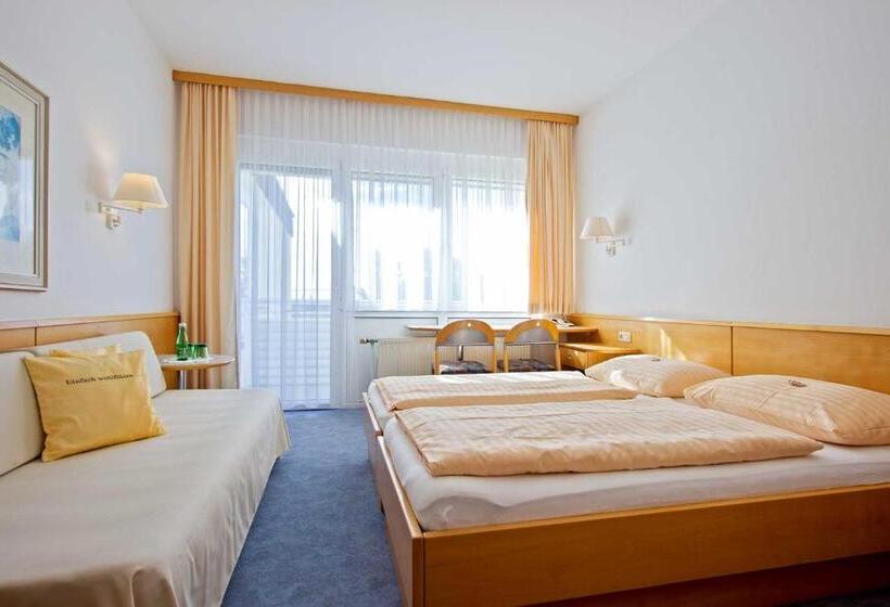 ホテル Waldheimat