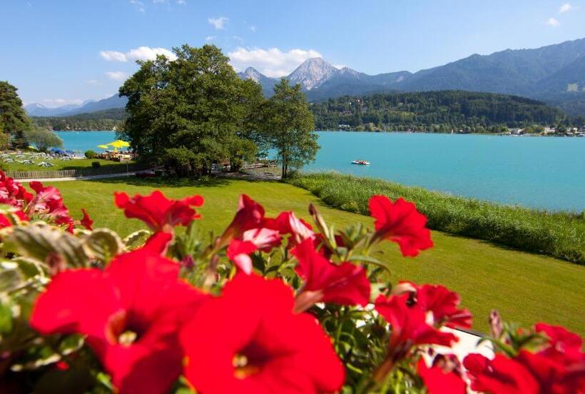 Inselhotel Faakersee