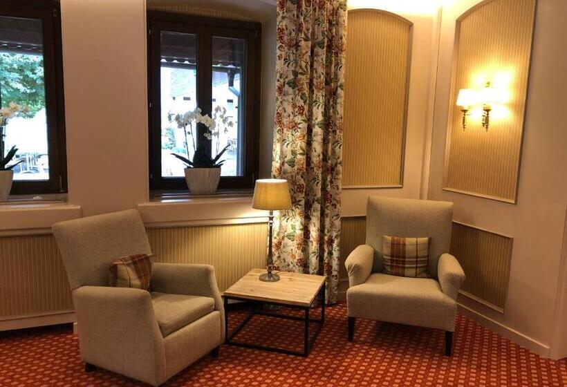 Inselhotel Faakersee