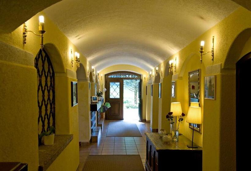 Inselhotel Faakersee