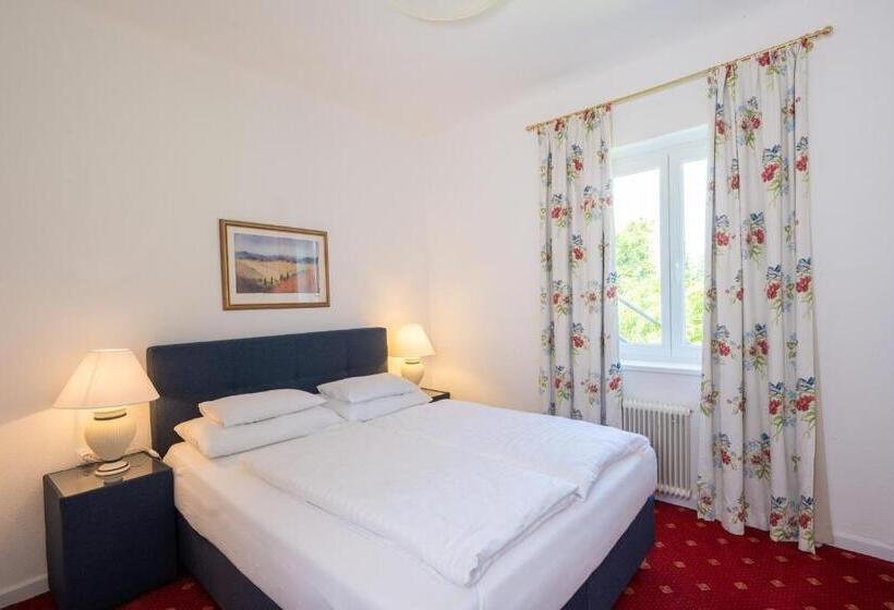 Inselhotel Faakersee