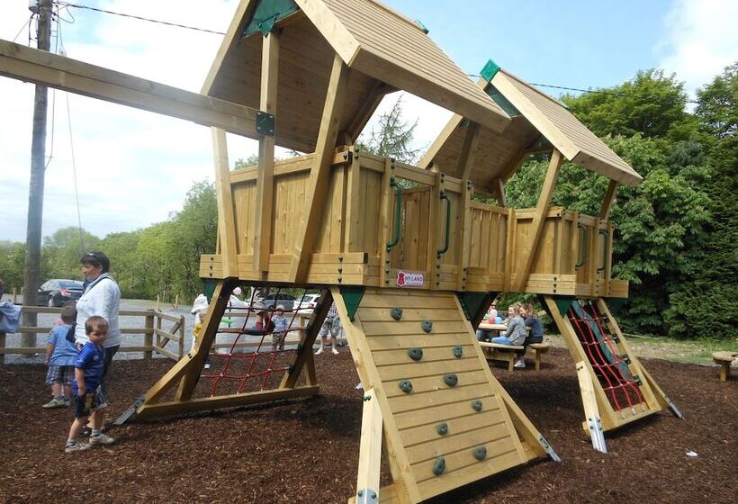 Loughcrew Megalithic Centre   Hostel