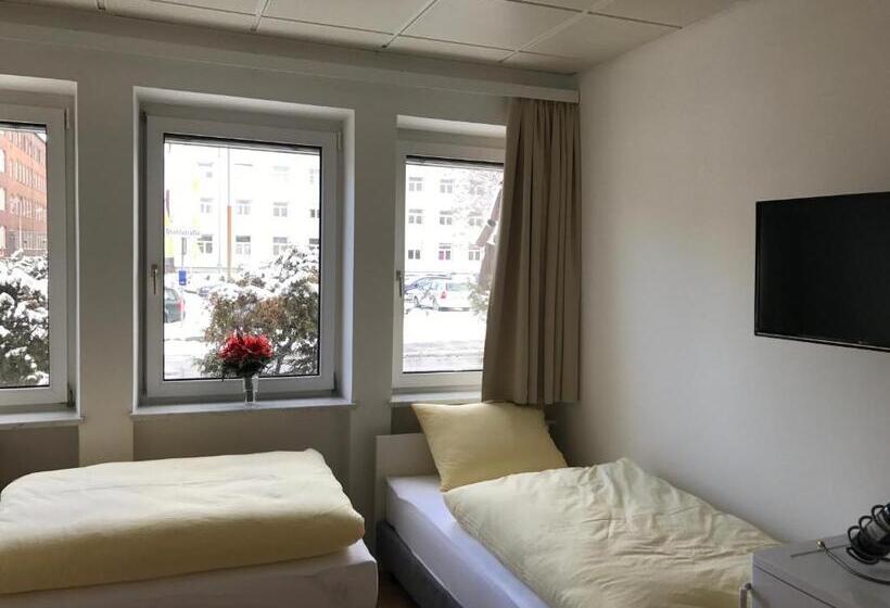 Montagehotel Bed & Steel