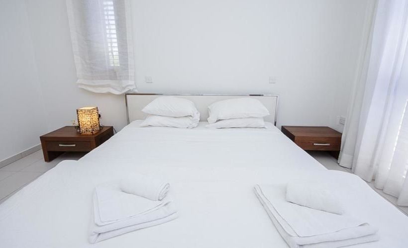 Oceanview Luxury Villa 069