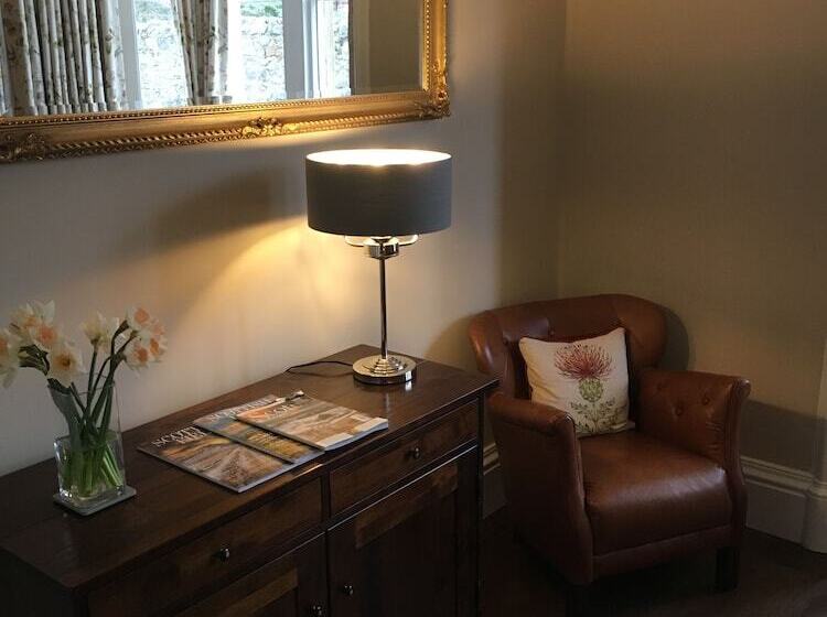 膳宿费 Ballifeary House