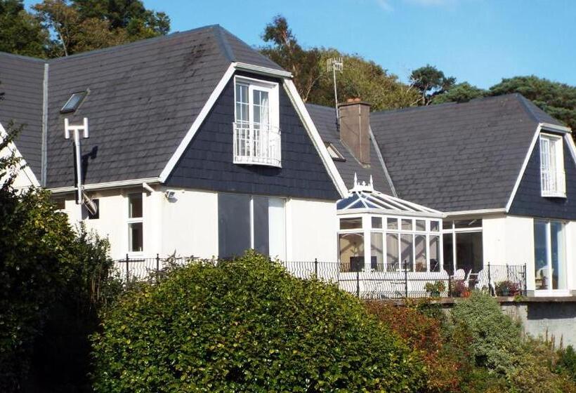 Rocklands House Bed And Breakfast