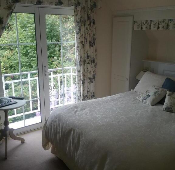 Rocklands House Bed And Breakfast