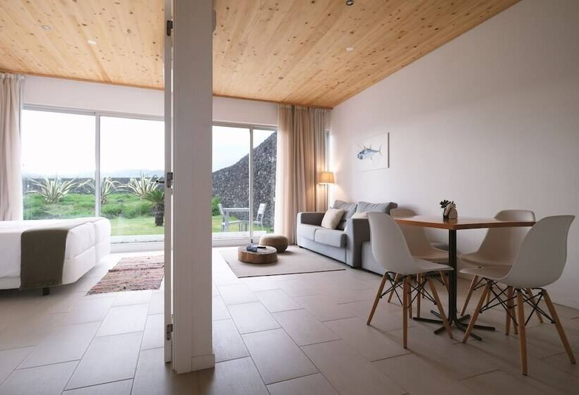 Sao Vicente Lodge   Atlantic Retreat