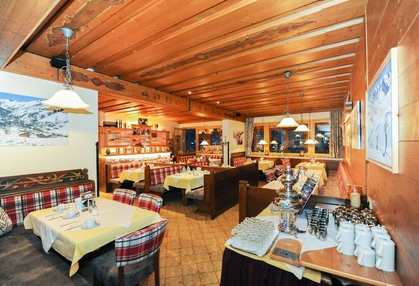 Ski In Ski Out Hotel Unterellmau