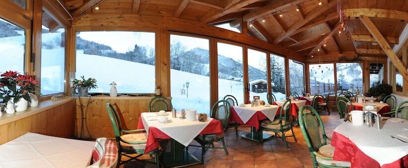 Ski In Ski Out Hotel Unterellmau