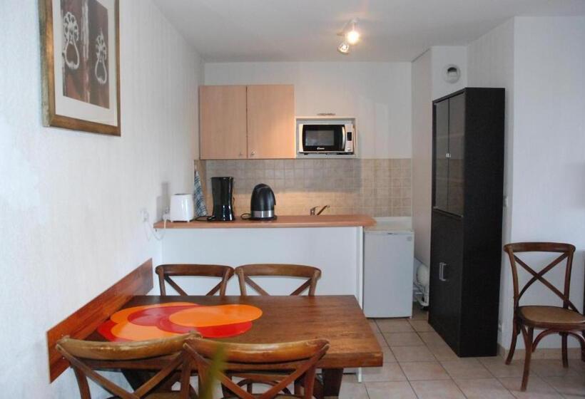 Uzes Appart Hotel Résidence Le Mas Des Oliviers