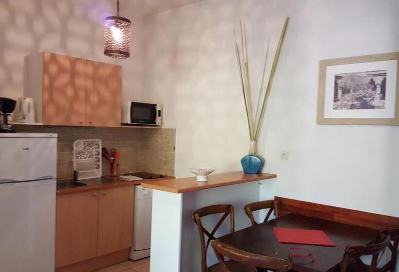 Uzes Appart Hotel Résidence Le Mas Des Oliviers