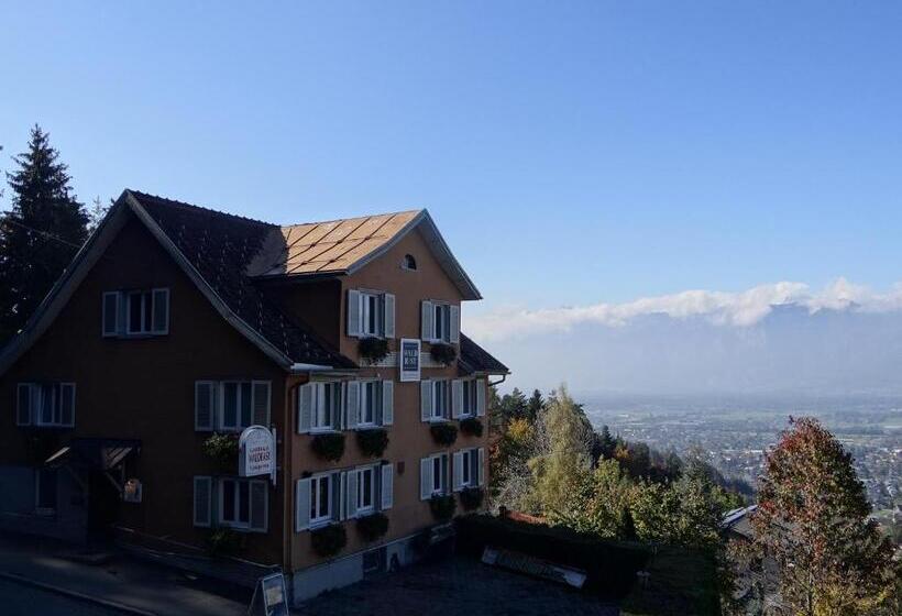 Waldrast Bed & Breakfast