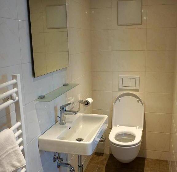 Waldrast Bed & Breakfast