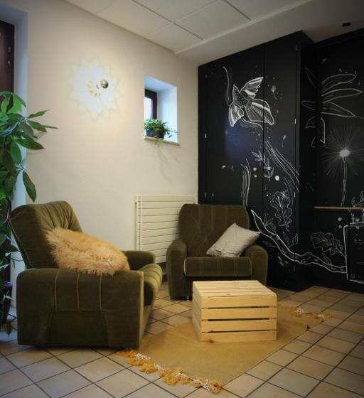 旅馆 Auberge De Jeunesse De La Roche Champlon