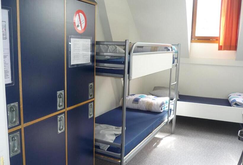הוסטל Auberge De Jeunesse De Tournai