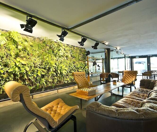 ユースホステル Auberge Des 3 Fontaines