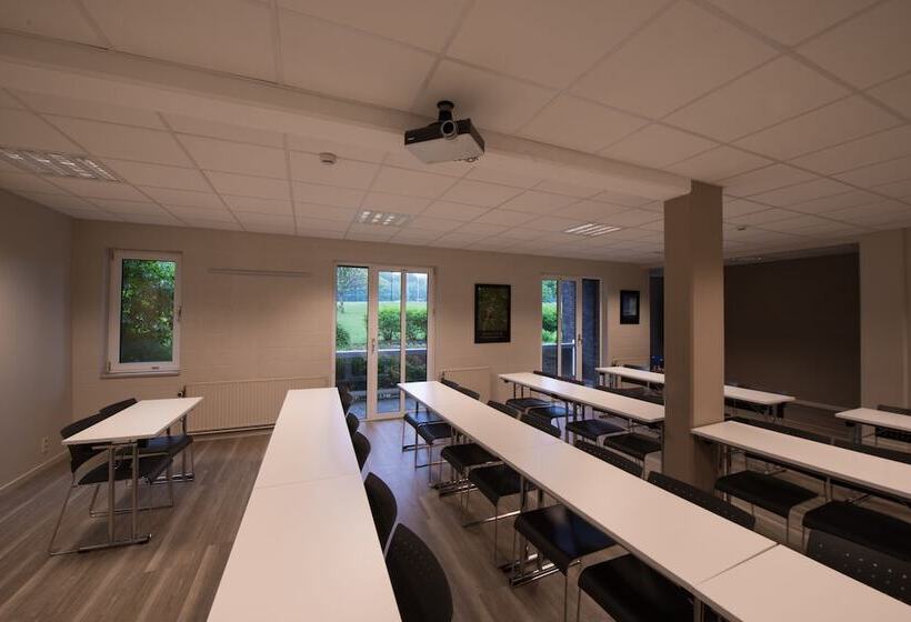 ユースホステル Auberge Des 3 Fontaines