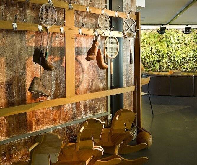 ユースホステル Auberge Des 3 Fontaines