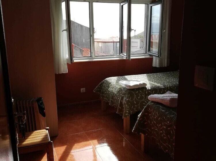 فندق صغير O Encontro