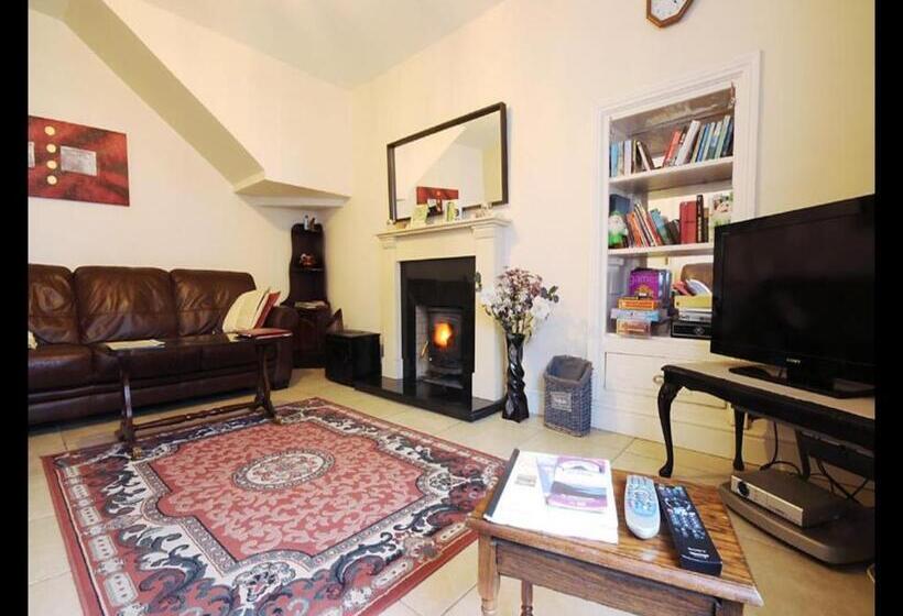 فندق صغير Sive Budget Accommodation