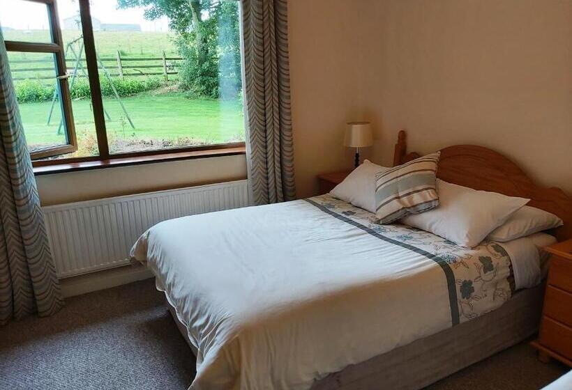 فندق صغير Valley Lodge Room Only Guest House