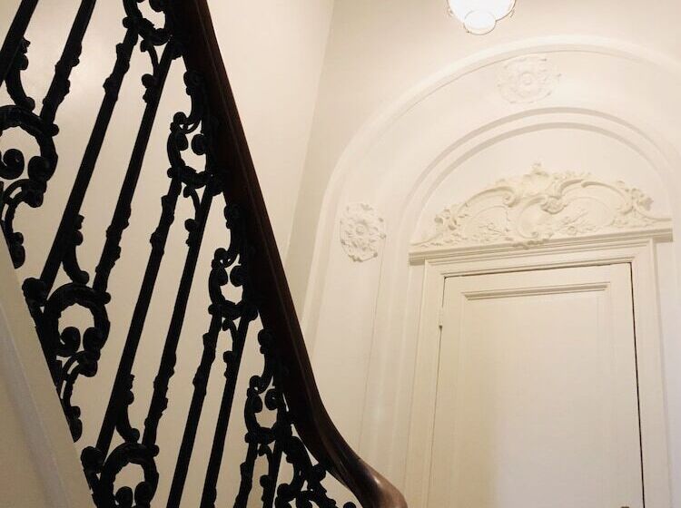 مبيت وإفطار The Museum   Au Lit, Jérôme!