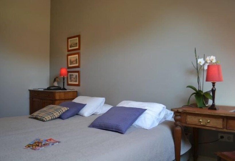 ベッドアンドブレックファースト T Welthof