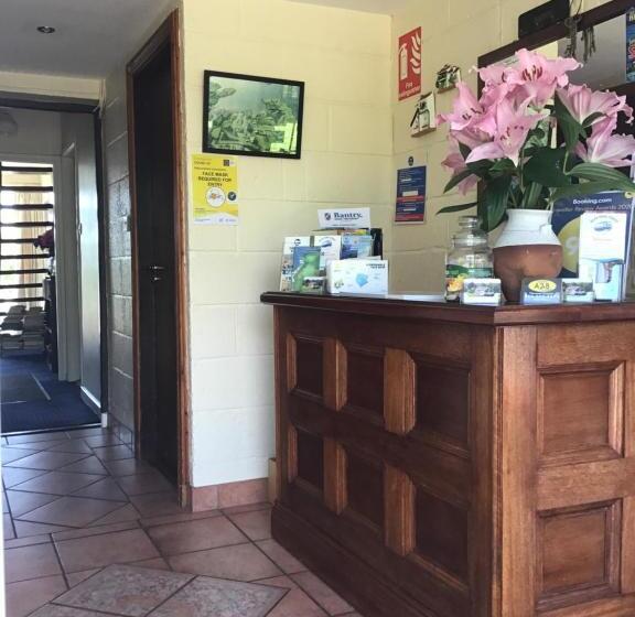 مبيت وإفطار Aran Lodge