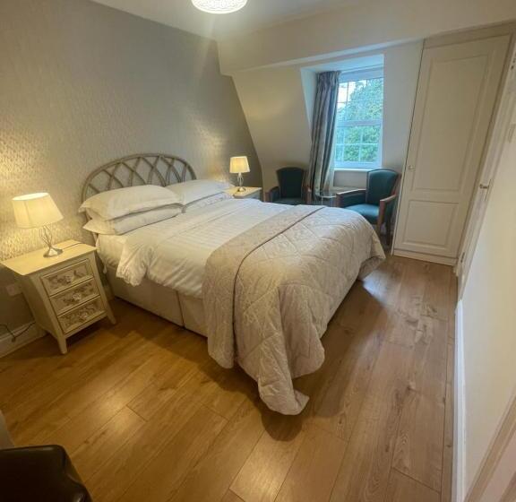 مبيت وإفطار Beechwood House Accommodation