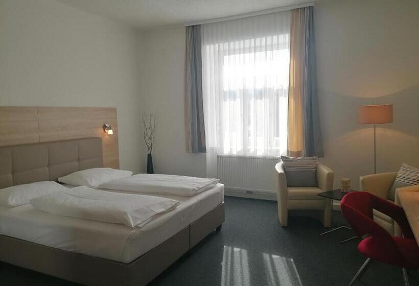 مبيت وإفطار Gästehaus Karl August